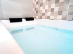Estudio con Jacuzzi privado en Triana